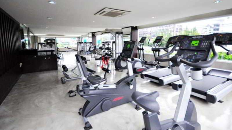 Parinda Hotel Bangkok Exterior photo